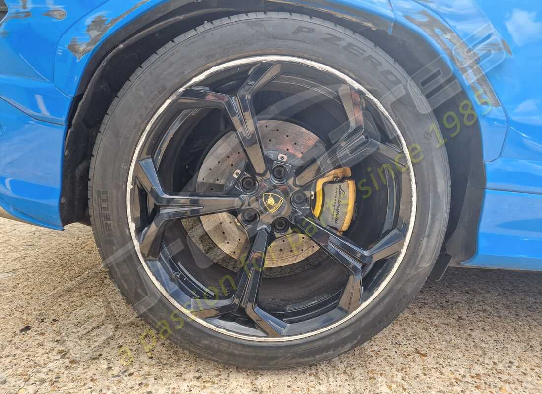 lamborghini urus (2020) con 13,163 miles, preparándose para desmantelar #24