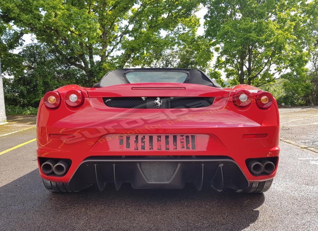 ferrari f430 spider (rhd) con desconocido, preparándose para desmantelar #4
