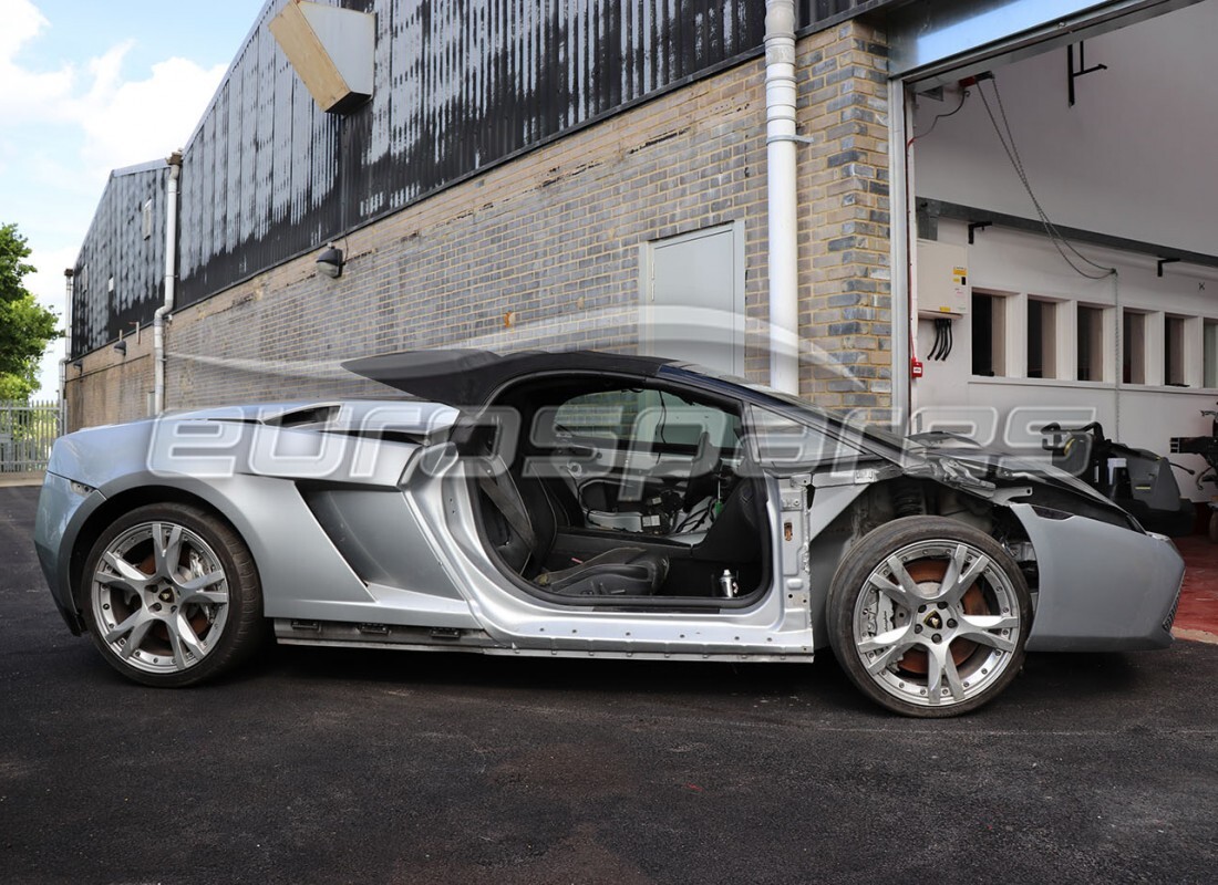 lamborghini gallardo spyder (2006) con 20,000 kilómetros, en preparación para desmantelamiento #5