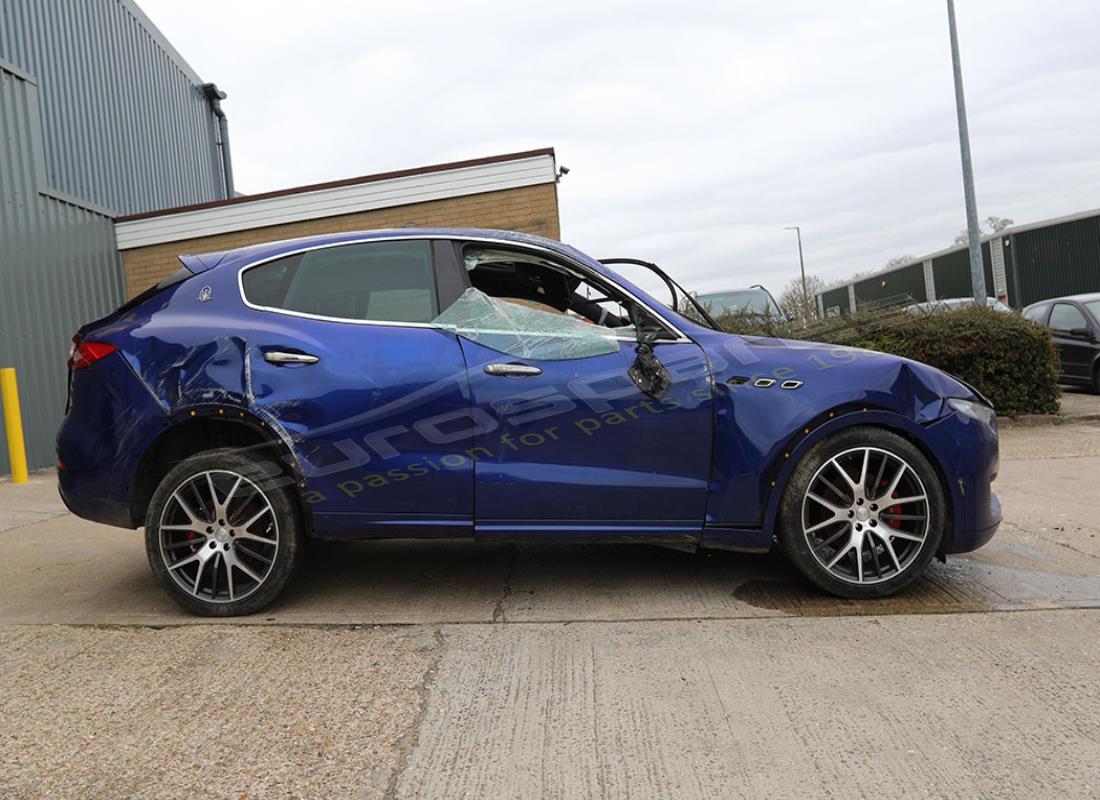 maserati levante (2017) con 41,527 miles, preparándose para desmantelar #6