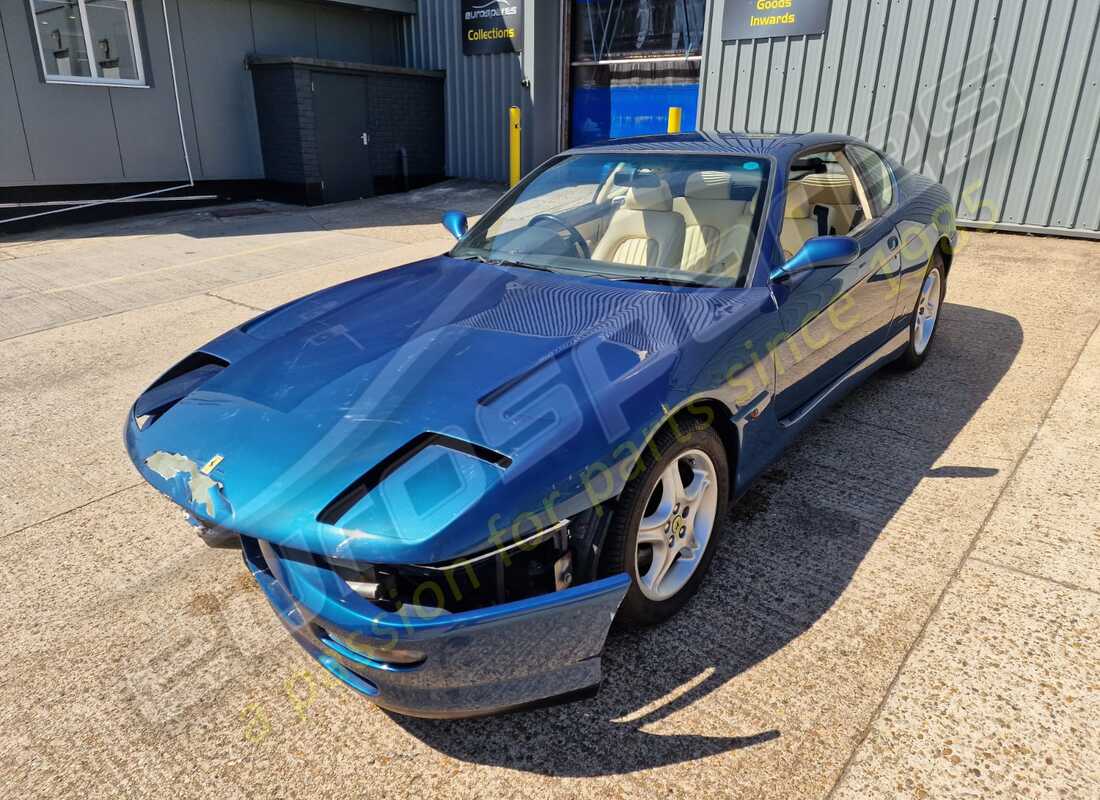 ferrari 456 gt/gta preparándose para el desmantelamiento en eurospares