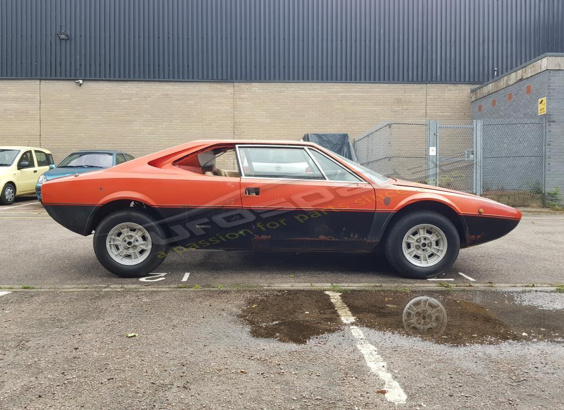 ferrari 308 gt4 dino (1976) con desconocido, preparándose para desmantelar #6