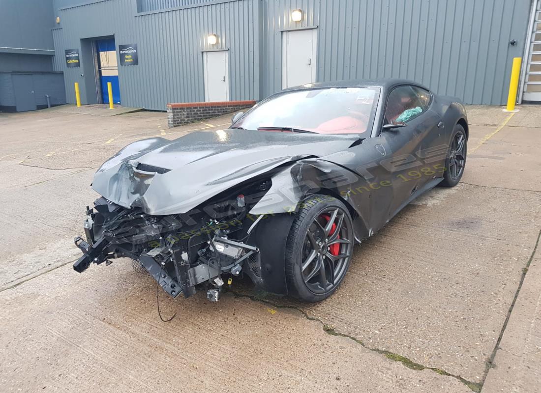 ferrari f12 berlinetta (europe) preparándose para el desmantelamiento en eurospares