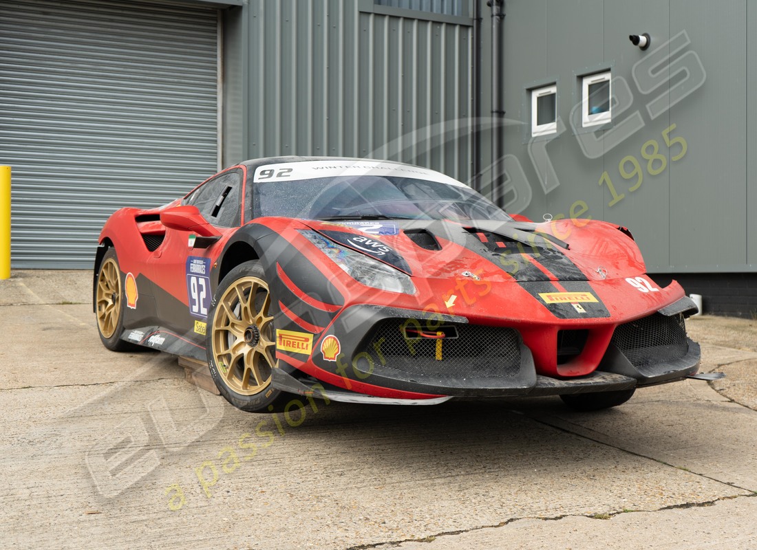 ferrari 488 challenge con 3900km, preparándose para desmantelar #7