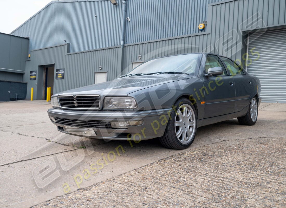 maserati qtp v6 (1996) preparándose para el desmantelamiento en eurospares