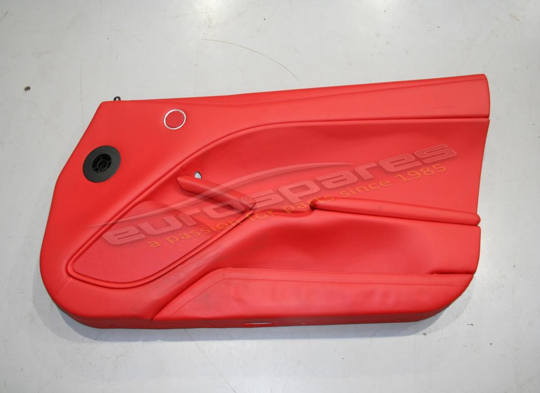 PANEL DE PUERTA DERECHO Ferrari USADO. NÚMERO DE PIEZA 844209.. (1)
