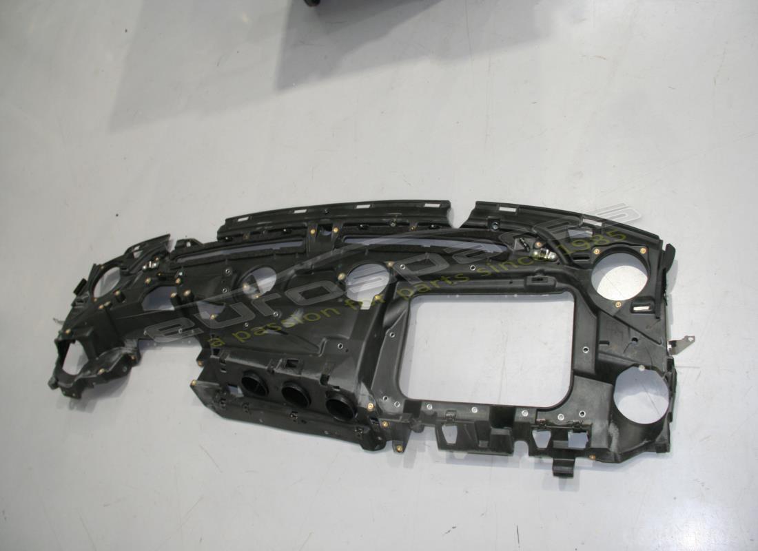 SUBESTRUCTURA DEL TABLERO Ferrari USADA. NÚMERO DE PARTE 85106700 (1)