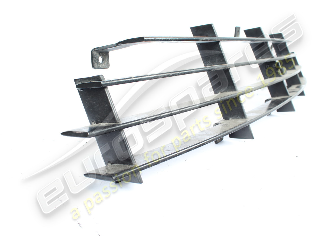 parrilla de parachoques delantero usada ferrari. número de pieza 66084100 (2)