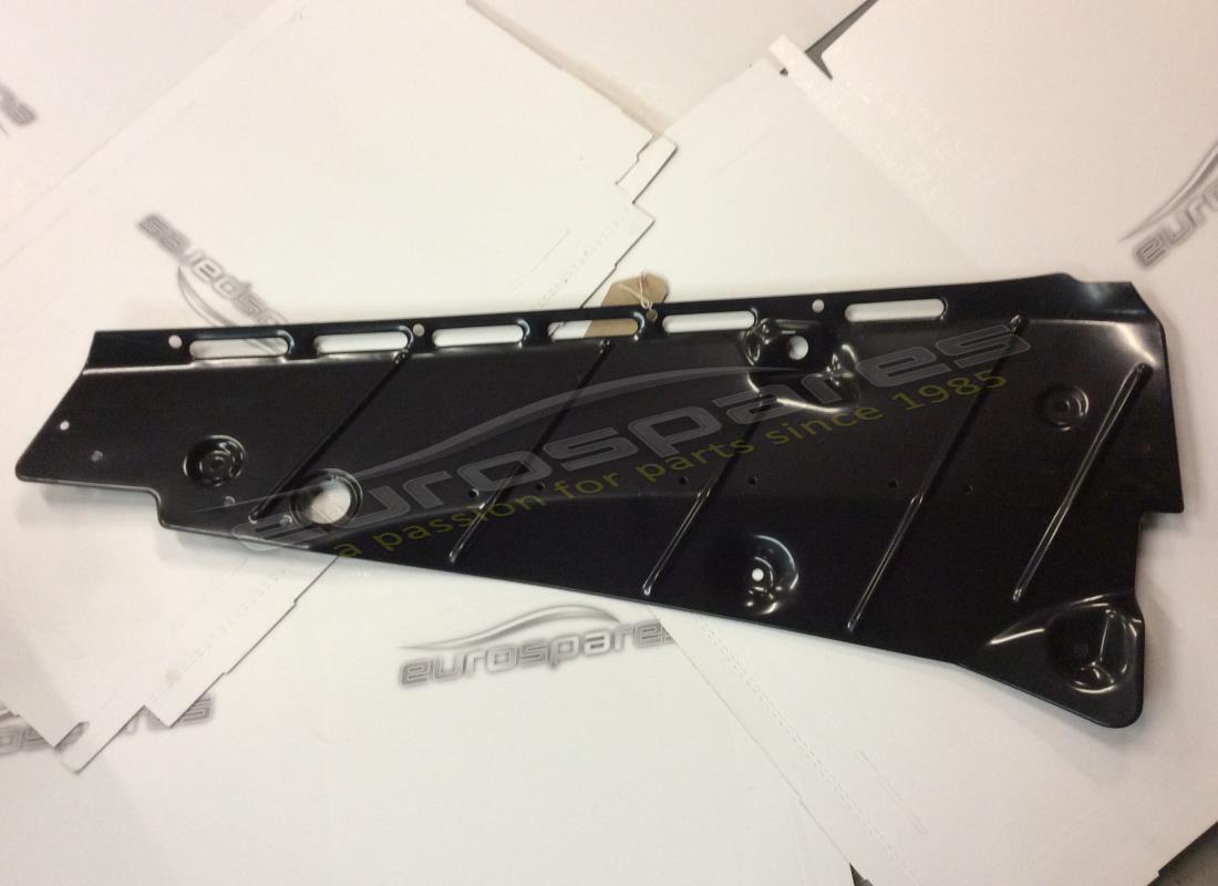 nuevo ferrari panel izquierdo. número de parte 65889700 (1)