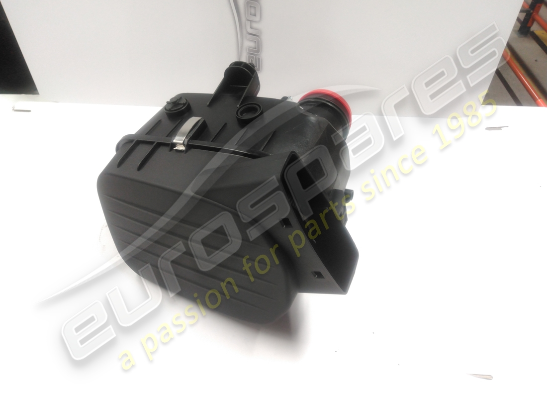 nuevo conjunto de caja de filtro izquierdo maserati. número de pieza 670038727 (2)