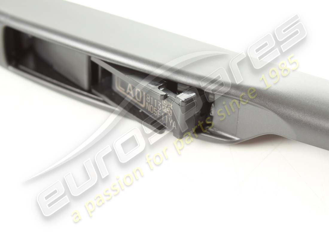 nueva escobilla de limpiaparabrisas del lado del conductor ferrari. número de pieza 82196700 (2)