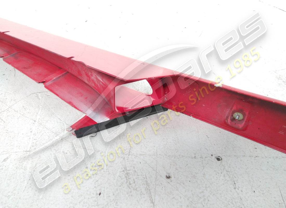cobertura de ferrari usada para miembro lateral izquierdo. número de parte 64101210 (5)
