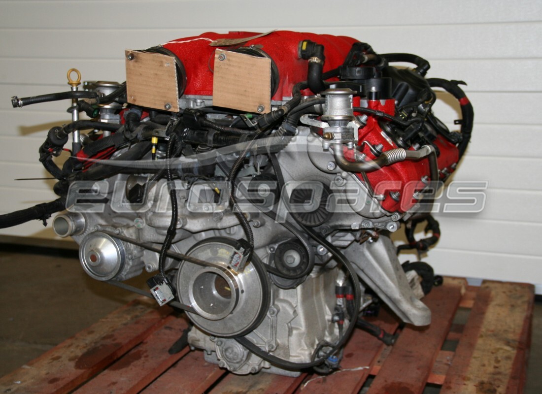 MOTOR CALIFORNIA Ferrari USADO. NÚMERO DE PARTE 264696 (1)