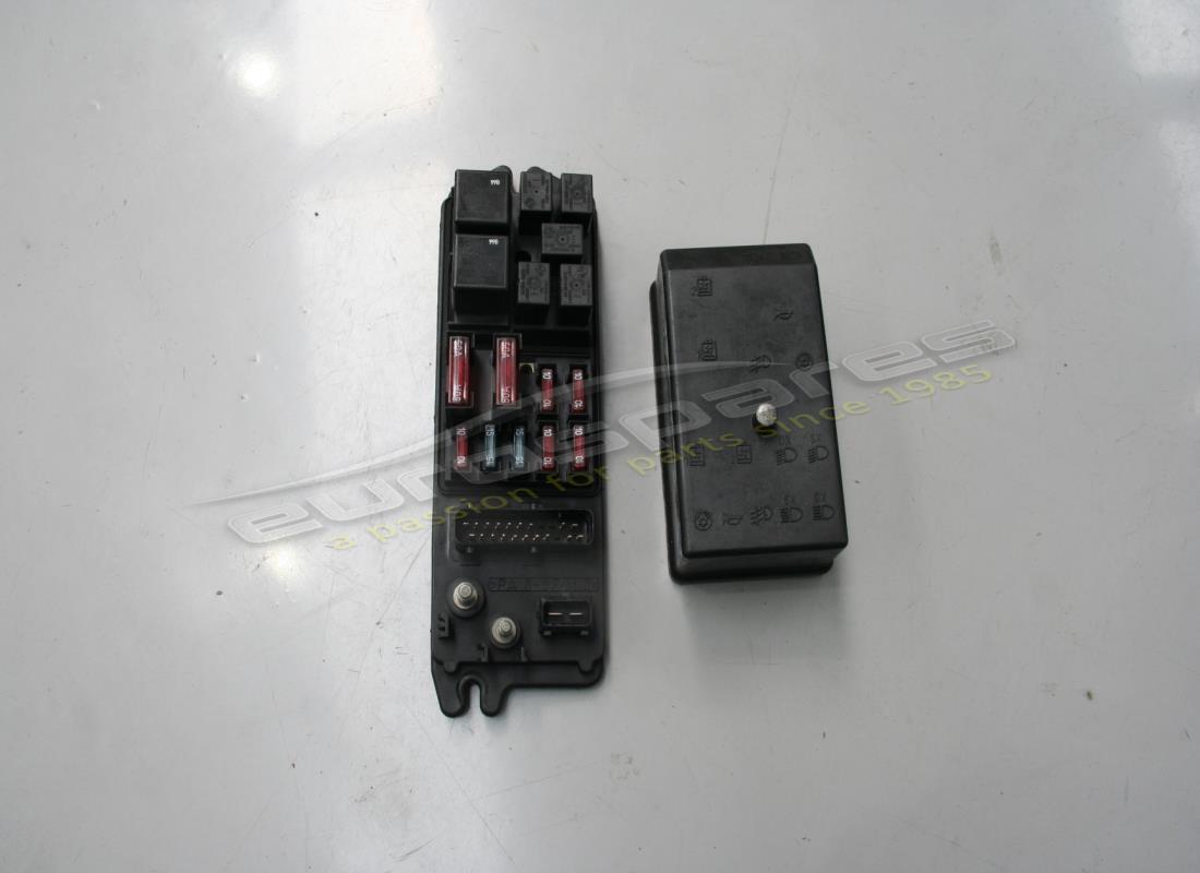ECU DE MOTOR DERECHO USADA Maserati 8248. NÚMERO DE PIEZA 373330178 (1)