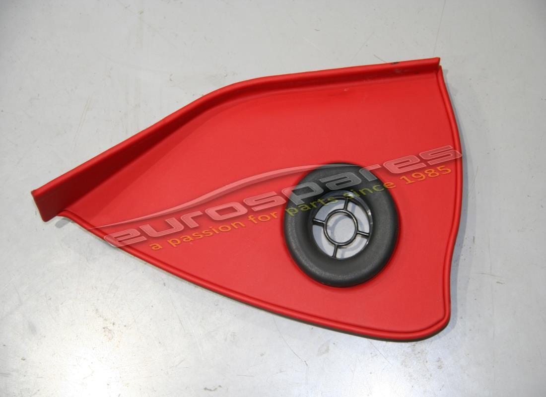 PANEL EXTREMO DEL TABLERO IZQUIERDO Ferrari USADO. NÚMERO DE PIEZA 844737.. (1)