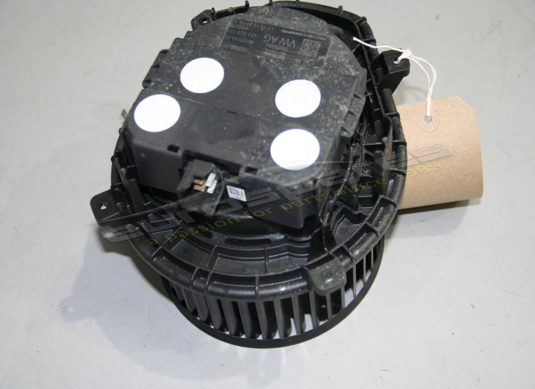 VENTILADOR Lamborghini USADO. NÚMERO DE PIEZA 4S2820021 (1)