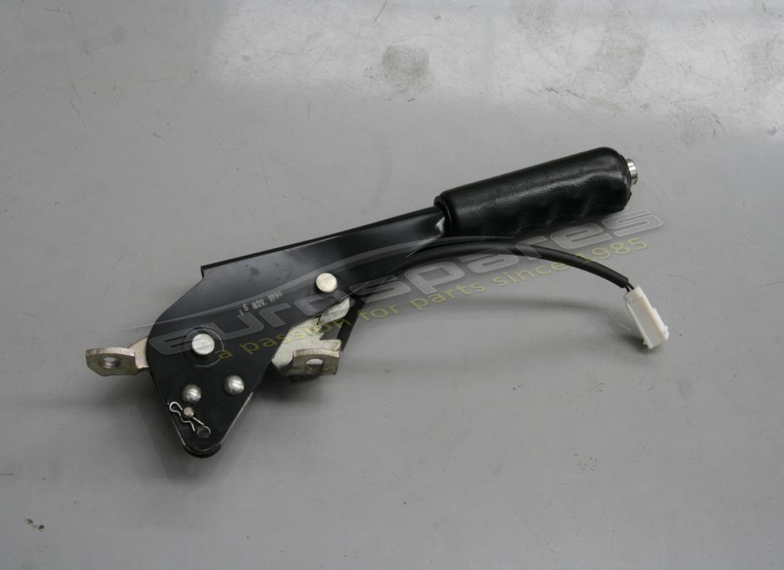 CONJUNTO DE PALANCA DE FRENO DE ESTACIONAMIENTO USADO Maserati. NÚMERO DE PIEZA 388001103 (1)