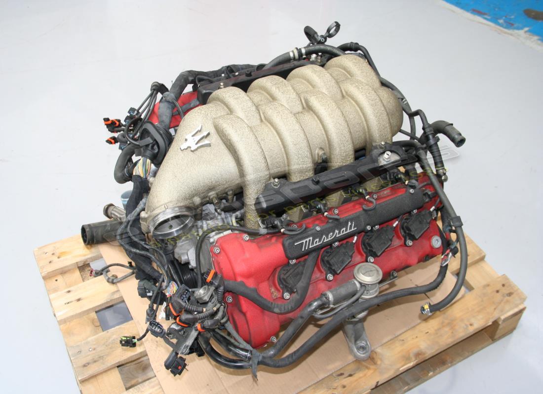 motor maserati 4200 usado. número de parte 736043087 (1)
