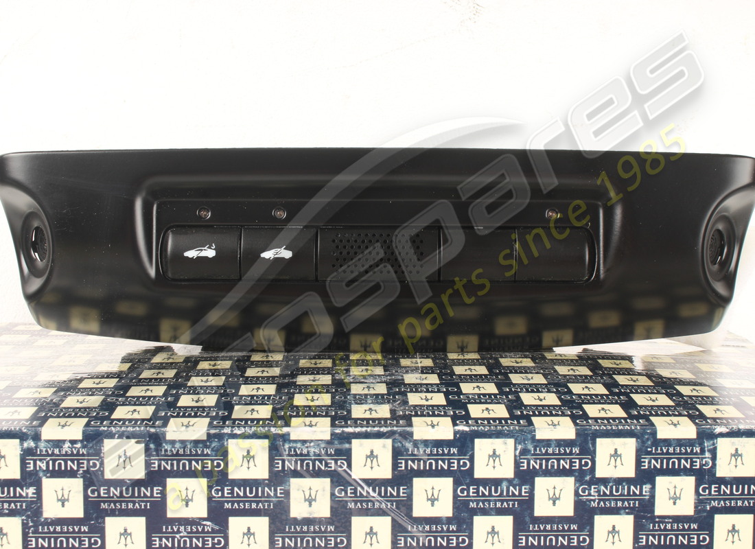 nueva (otra) maserati placa de botón negra. número de pieza 69330500 (4)