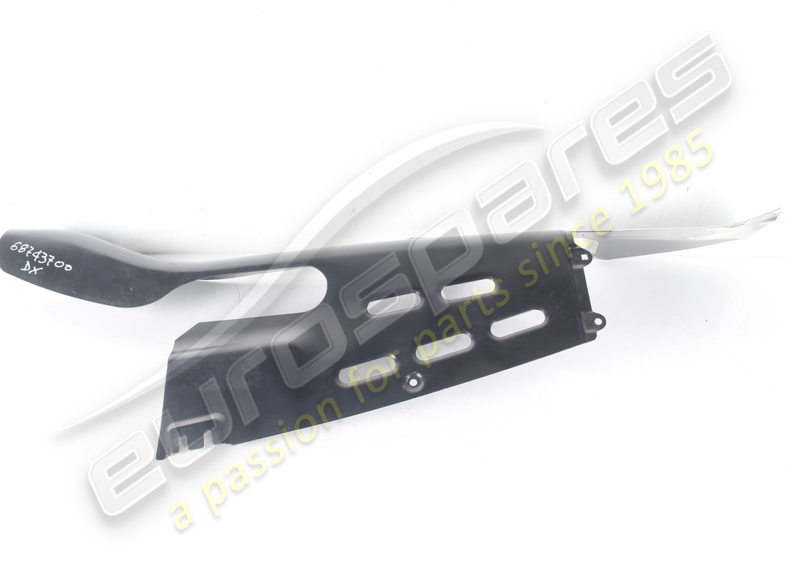 USADO FERRARI ESCUDO IZQUIERDO FIJO. NÚMERO DE PIEZA 66155700 (2) usado ferrari escudo izquierdo fijo. número de pieza 66155700 (2)