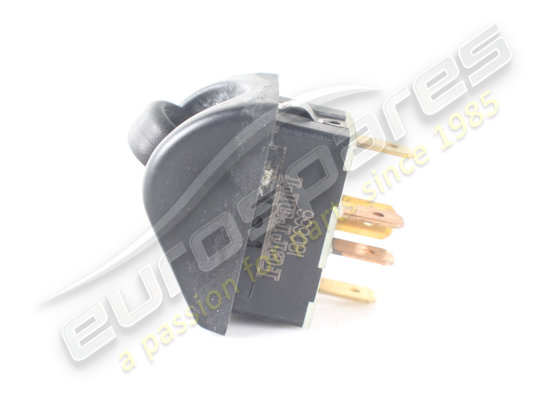 PULSADOR USADO FERRARI. NÚMERO DE PIEZA 180666 (3) pulsador usado ferrari. número de pieza 180666 (3)