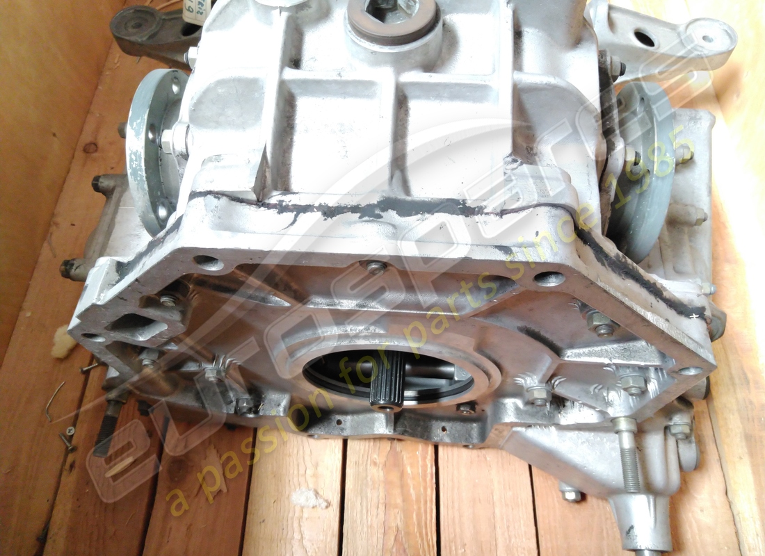 nueva (otra) ferrari caja de cambios. número de parte 95962097 (3)