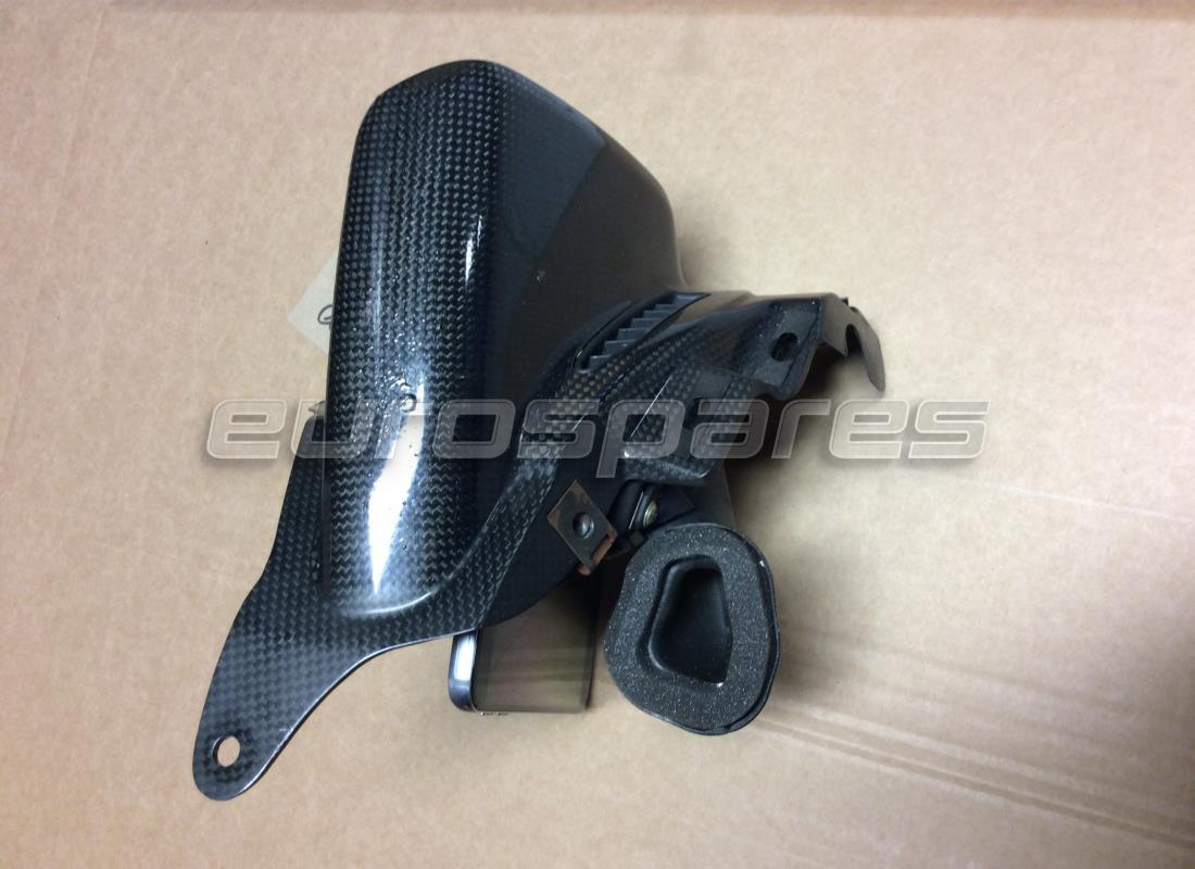 embellecedor de ventilación izquierdo ferrari usado. número de parte 83328700 (1)