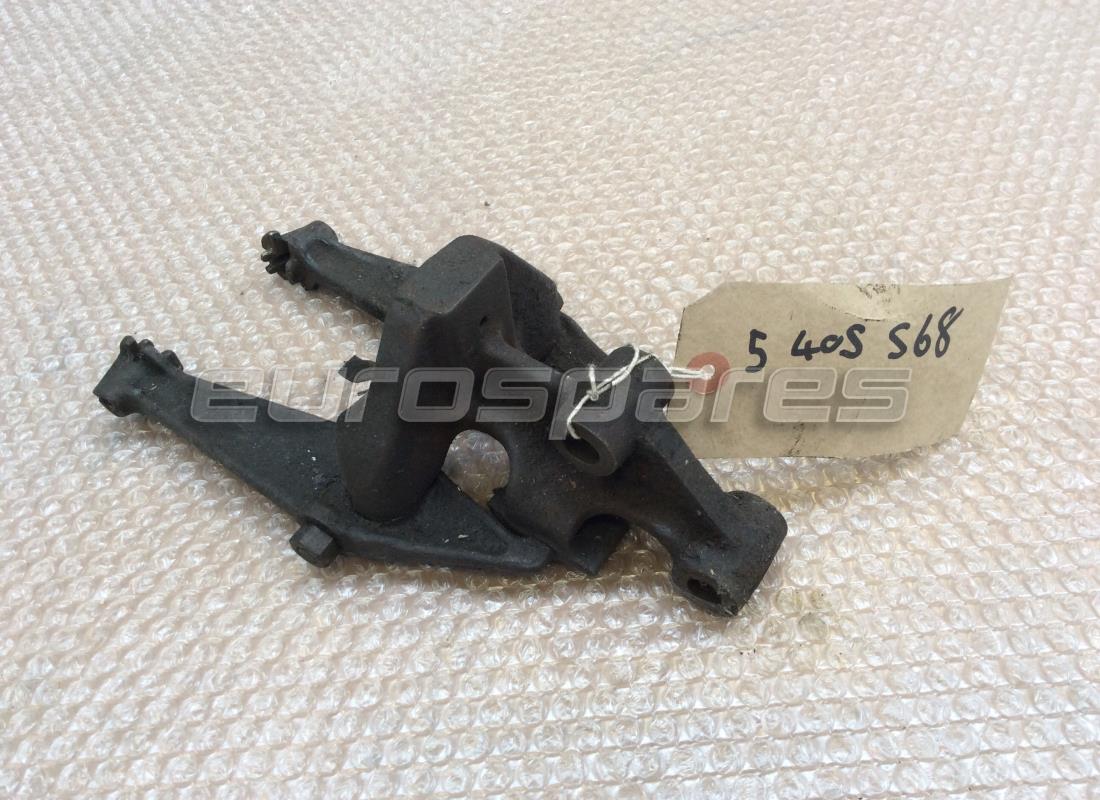 USADO Maserati SOPORTE . NÚMERO DE PARTE 5405568 (1)