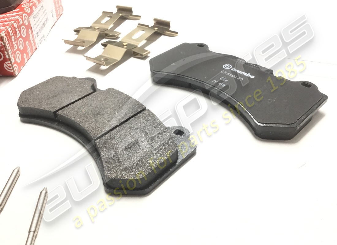 nuevo ferrari kit de disco de acero delantero pastillas de freno. número de parte 70001125 (2)