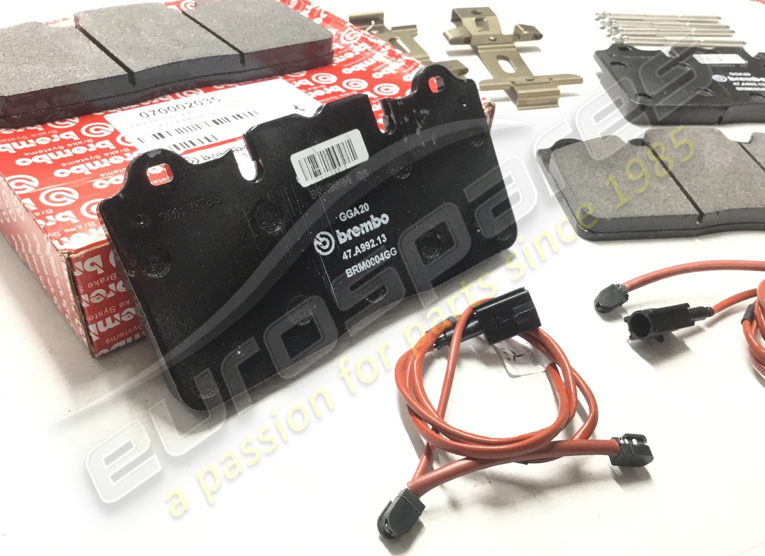 nuevo ferrari kit de pastillas delanteras. número de parte 70002035 (2)