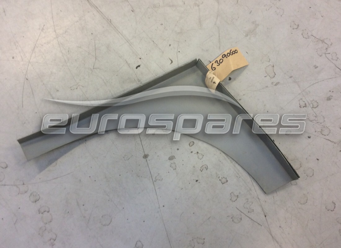 nuevo ferrari lado delantero del paso de rueda trasero derecho. número de parte 63090600 (1)