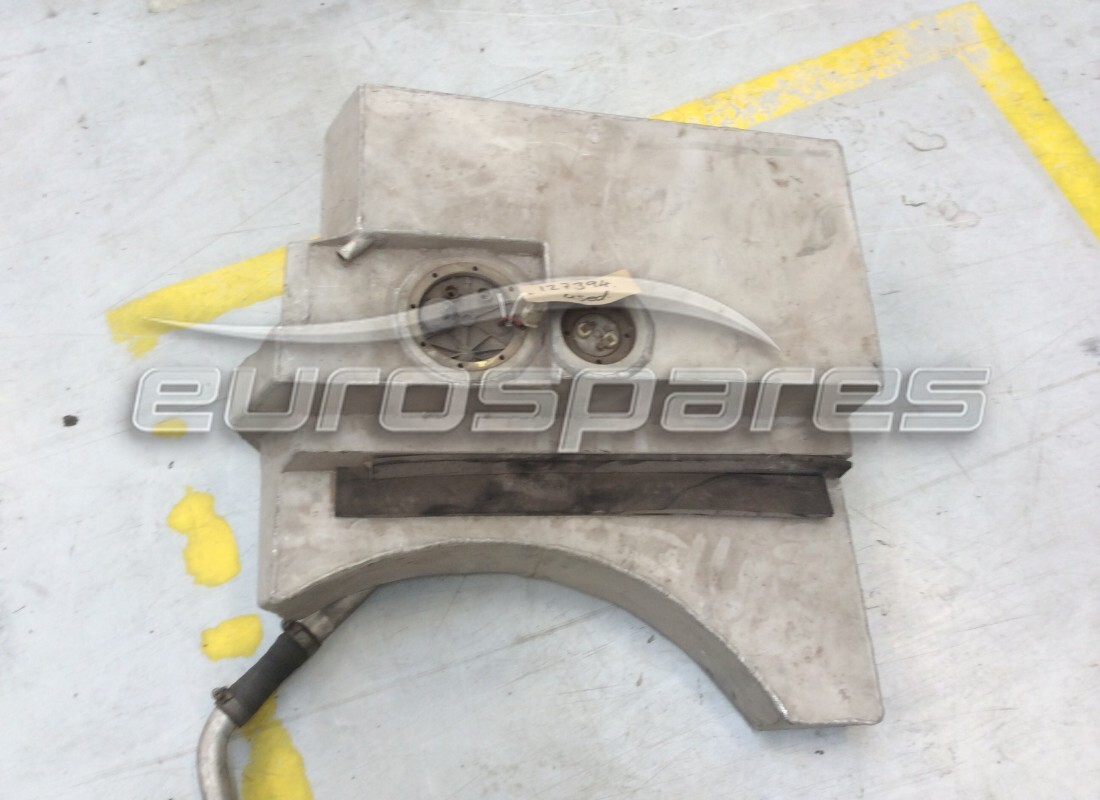 USADO Ferrari TANQUE DE COMBUSTIBLE RH >500 . NÚMERO DE PIEZA 127394 (1)