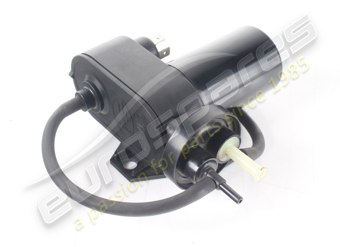 bomba de vacío usada maserati. número de pieza 325520172 (1)