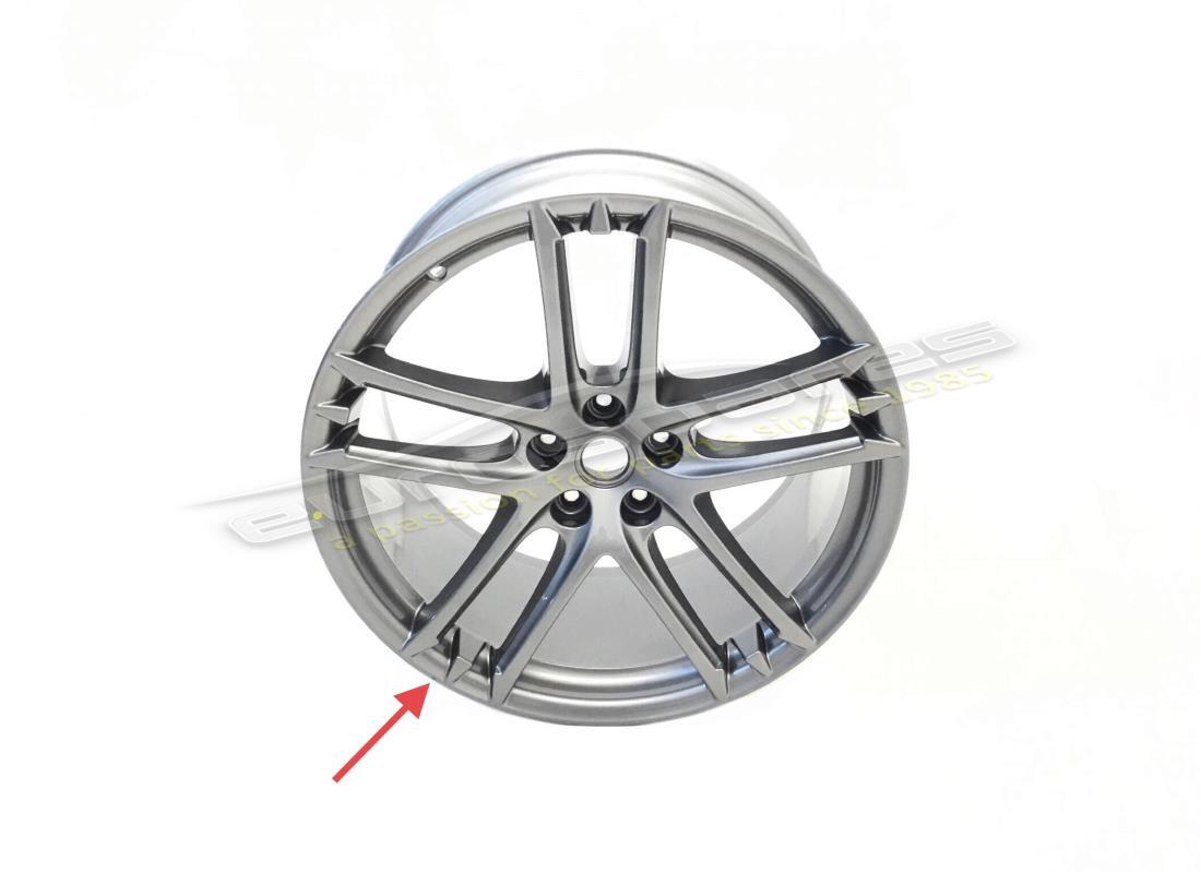 nueva (otra) maserati rueda trasera. número de parte 83078508 (1)