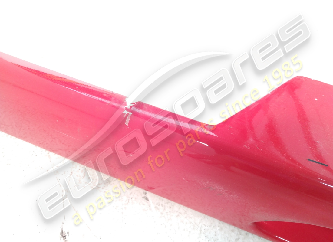 cobertura de ferrari usada para miembro lateral izquierdo. número de parte 64101210 (2)