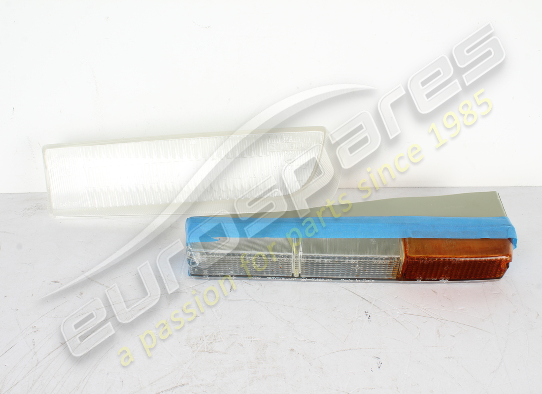 nuevo ferrari lente de plástico de luz delantera izquierda solamente número de pieza rhd 61882400l (1)