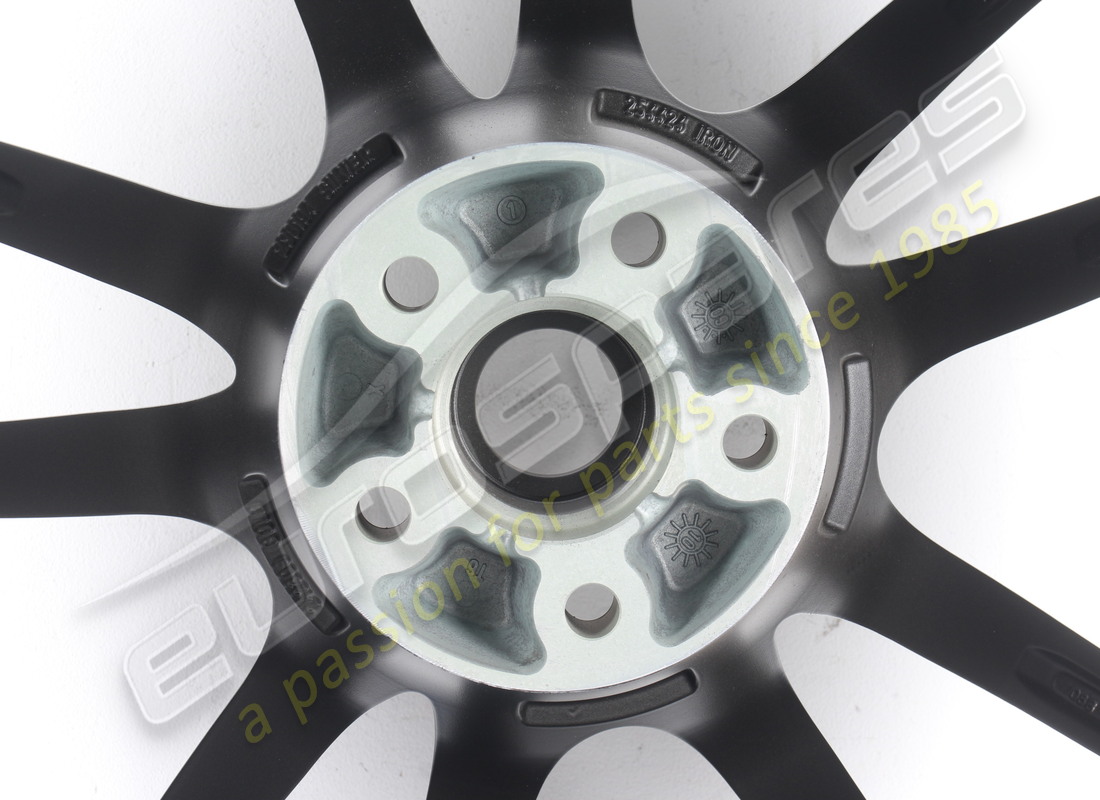 nueva rueda trasera scuderia ferrari de 10j  x  19 pulgadas. número de pieza 226580 (5)