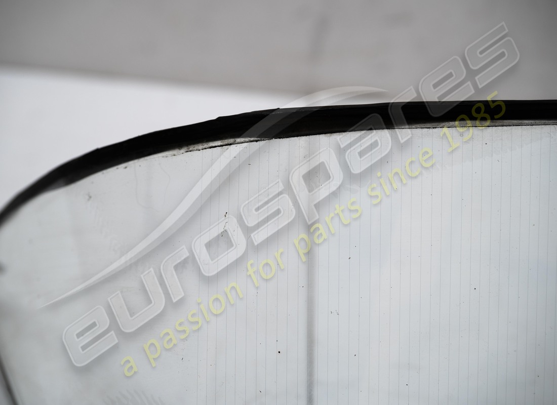 ventana trasera ferrari usada. número de parte 61896400 (6)