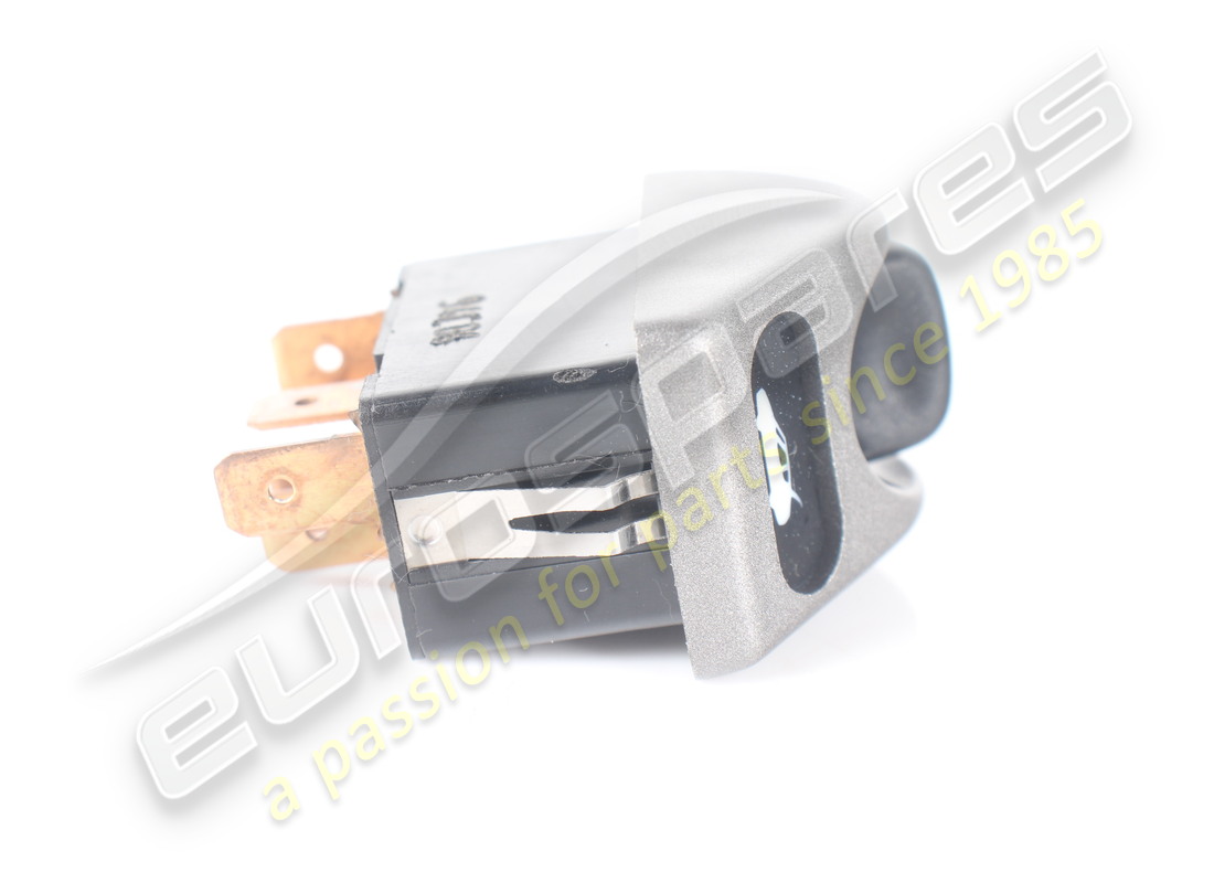 INTERRUPTOR FERRARI USADO. NÚMERO DE PARTE 153086 (5) interruptor ferrari usado. número de parte 153086 (5)