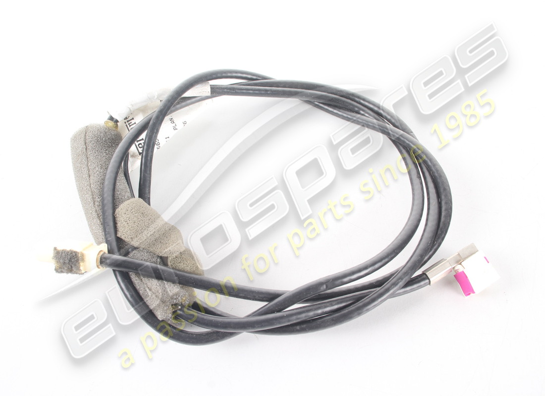 Cable AM/FM para tablero usado Ferrari. Número de pieza 266556 (1)