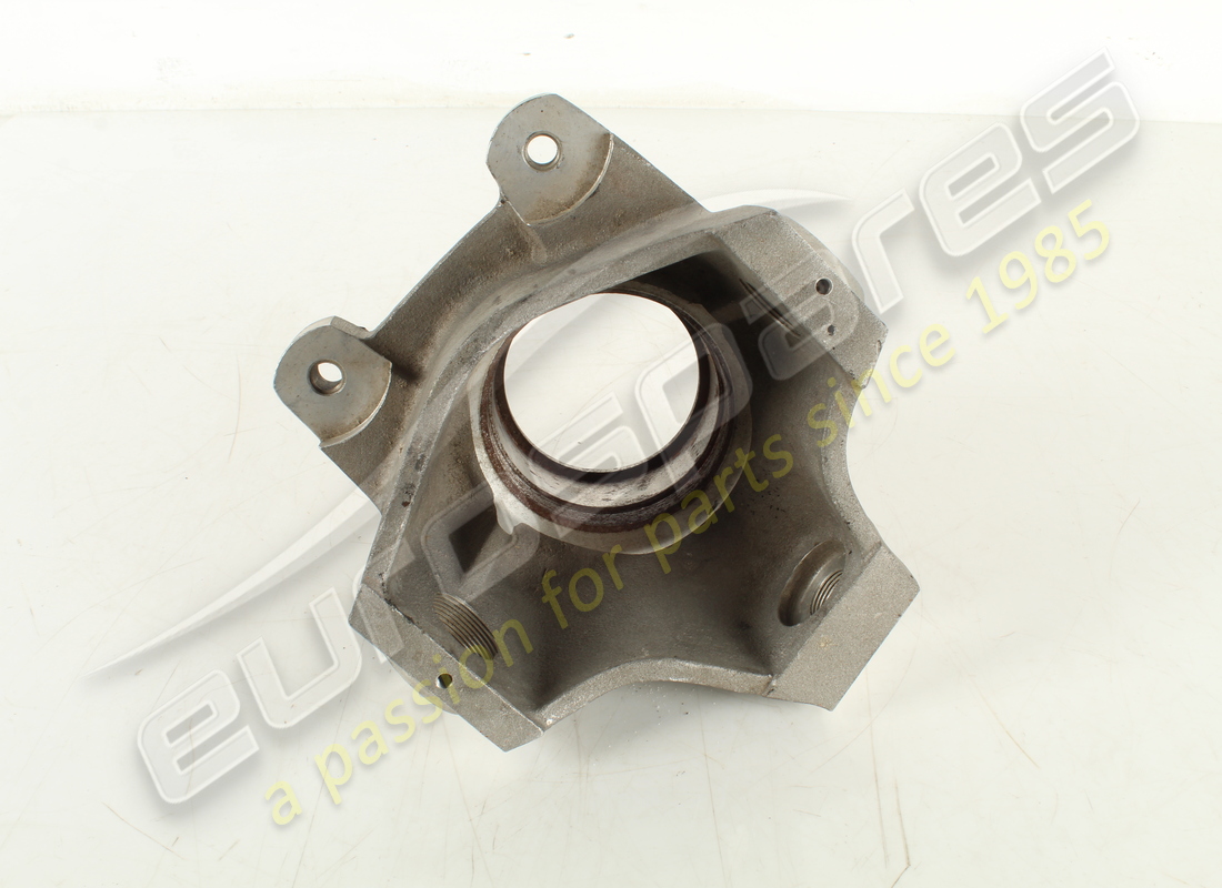 new lamborghini rh front wheel hub holder. part number 005137348 (2)