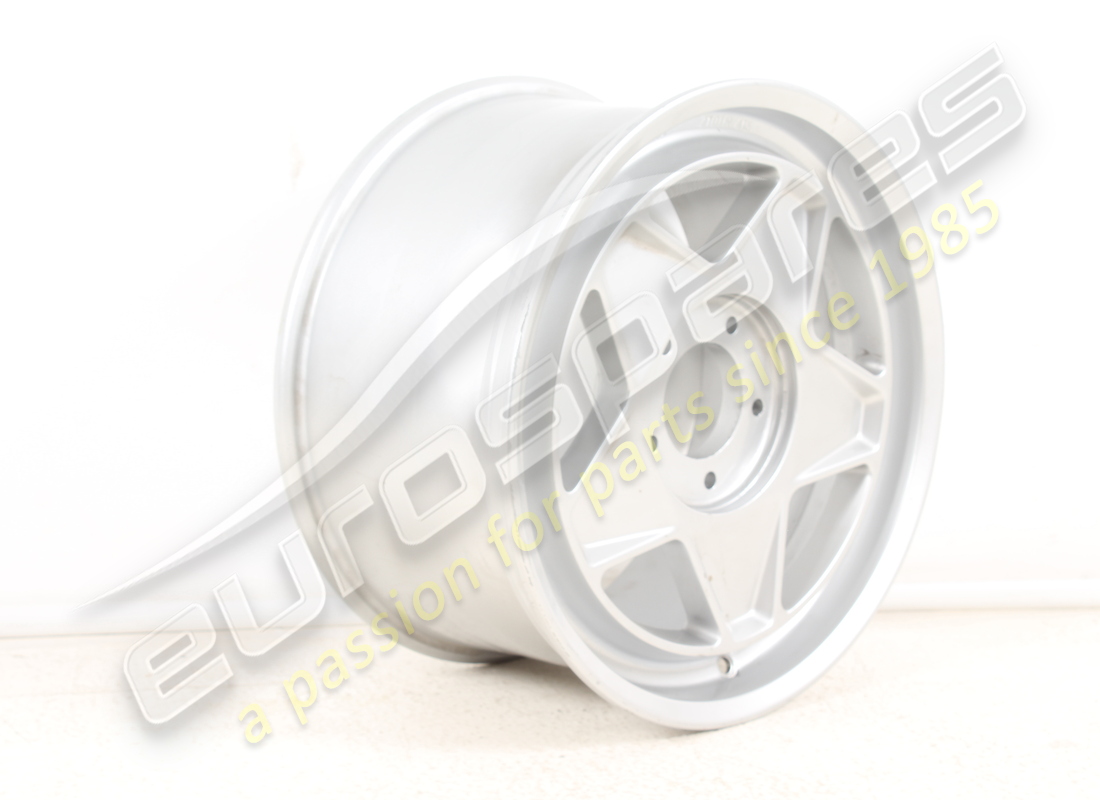llanta delantera ferrari usada 210/415. número de parte 123164 (2)
