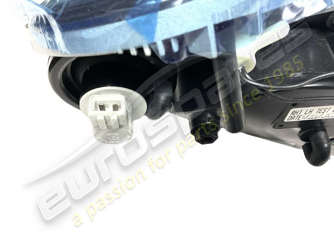 nueva ferrari lámpara lhhead plata 101 pai. número de parte 72108973 (2)