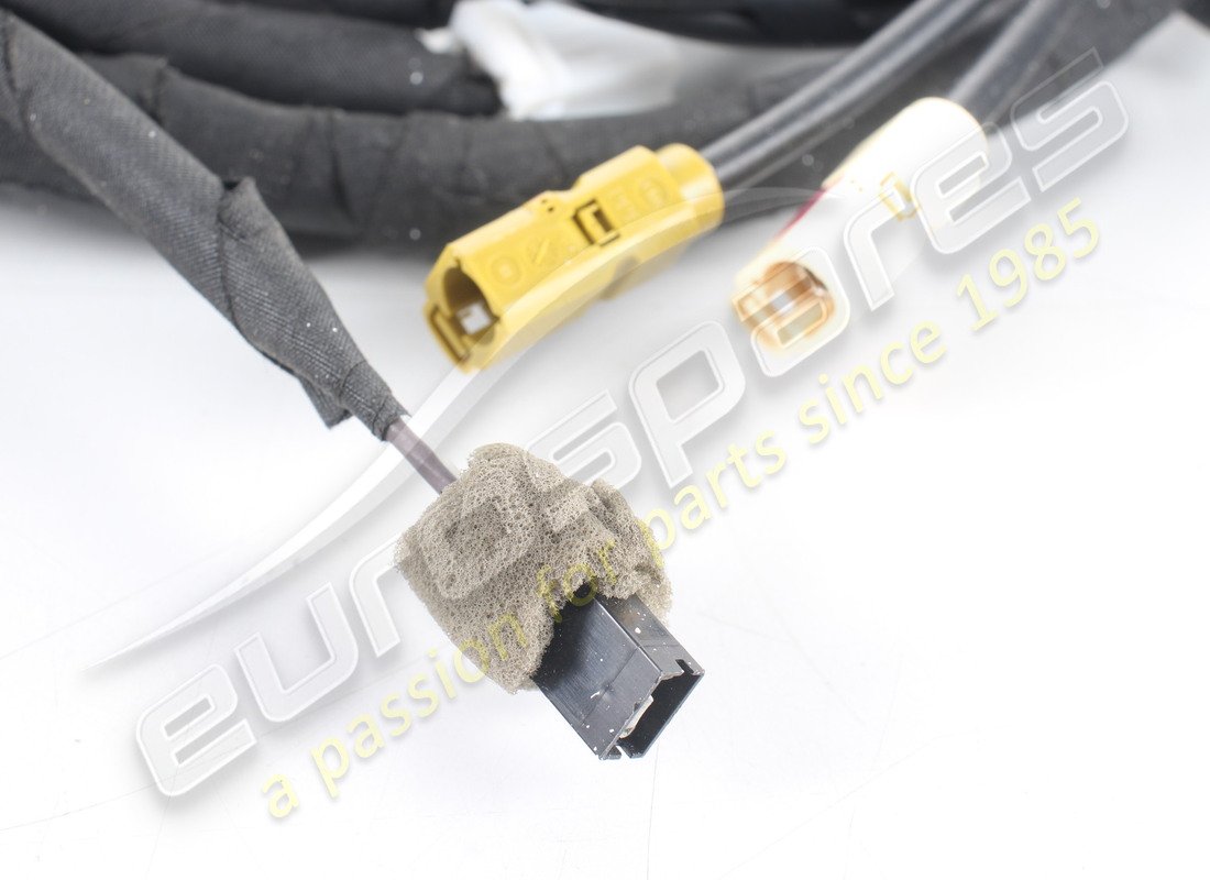 NEW FERRARI TAILGATE CABLE -STANDARD-. PART NUMBER 276055 (3) new ferrari tailgate cable -standard-. part number 276055 (3)