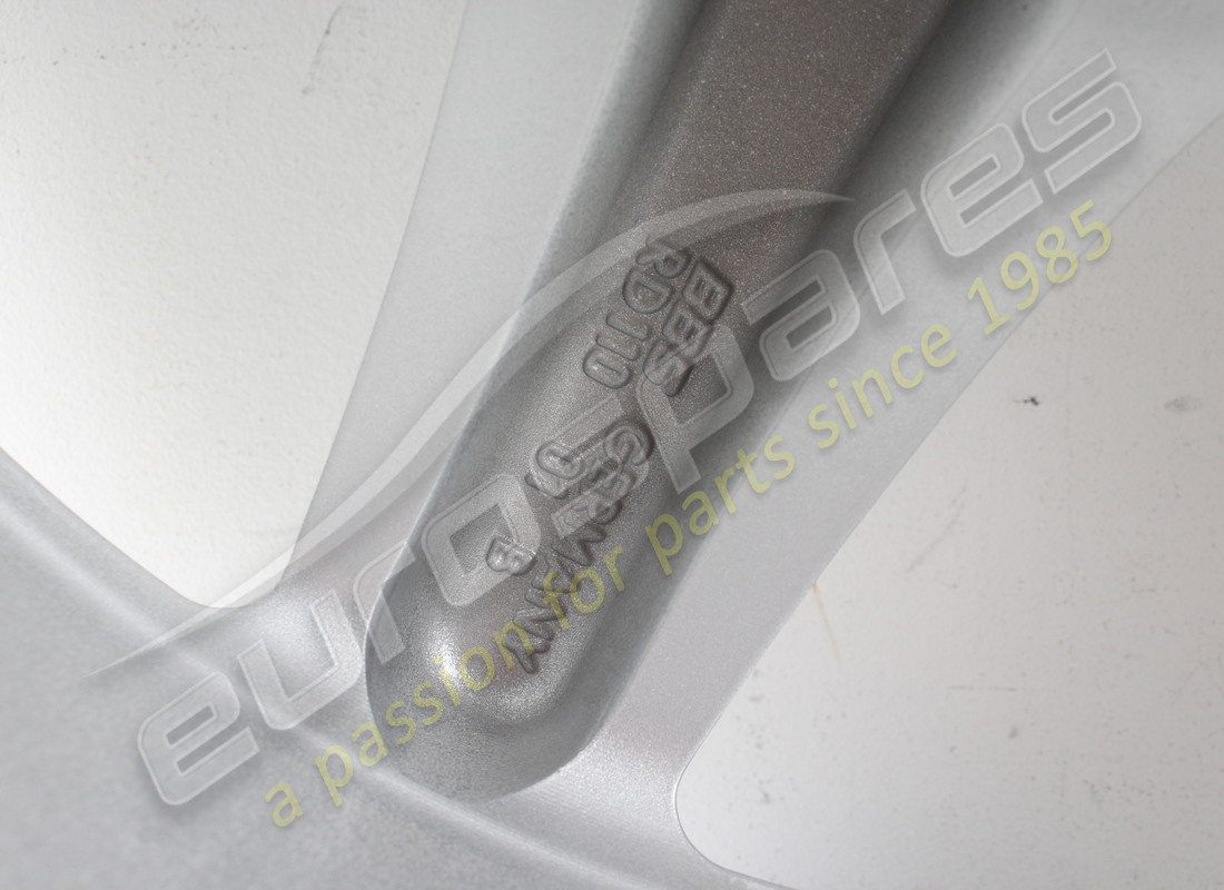 nueva llanta trasera ferrari (aluminio - bbs). número de pieza 179379 (5)