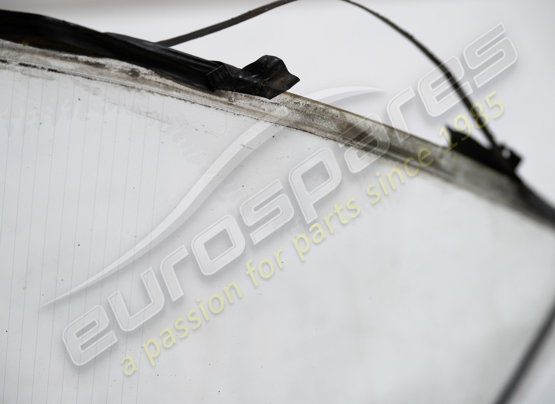 ventana trasera ferrari usada. número de parte 61896400 (5)