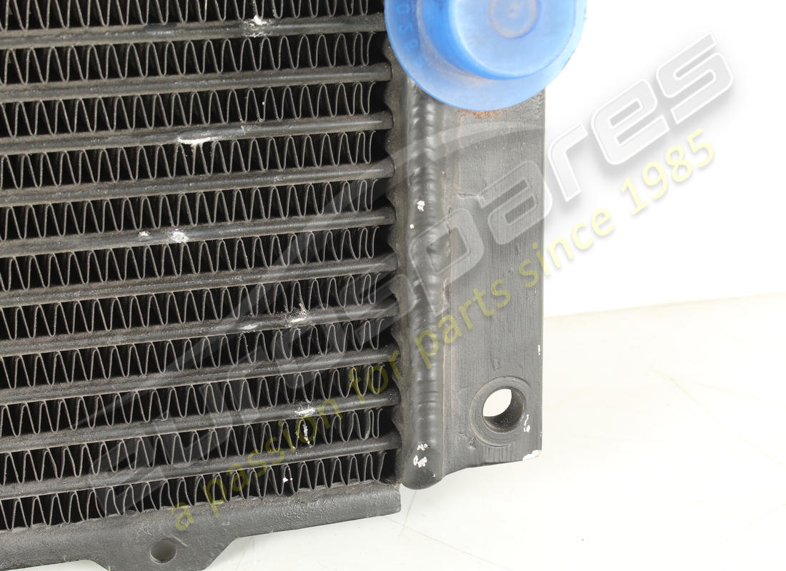 NUEVO RADIADOR DE ACEITE IZQUIERDO FERRARI. NÚMERO DE PIEZA 174183 (5) nuevo radiador de aceite izquierdo ferrari. número de pieza 174183 (5)