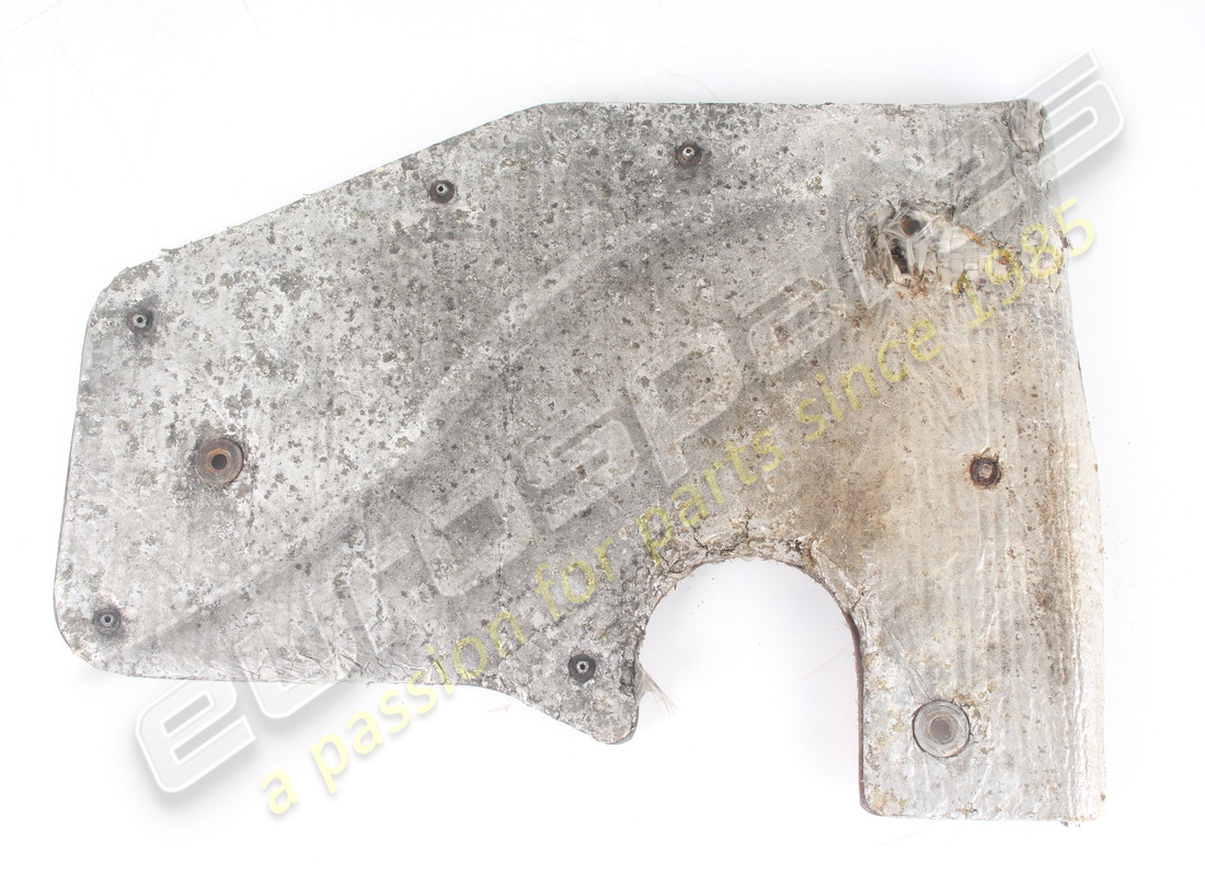 ESCUDO IZQUIERDO Ferrari USADO. NÚMERO DE PARTE 176374 (1)