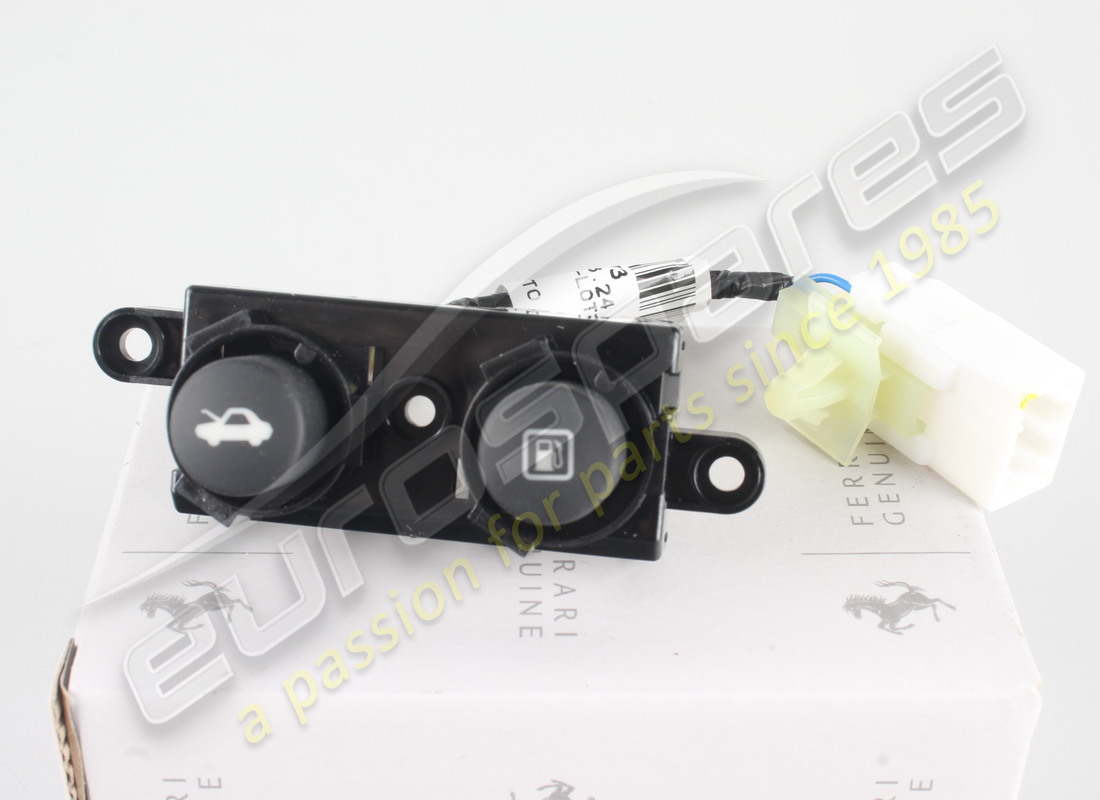 nuevo control ferrari. número de pieza 316875 (1)