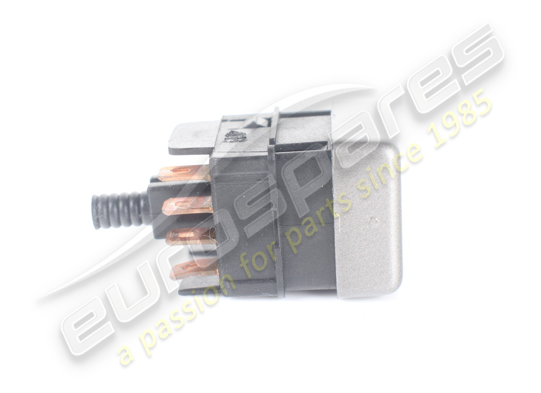 INTERRUPTOR FERRARI USADO. NÚMERO DE PARTE 153092 (3) interruptor ferrari usado. número de parte 153092 (3)